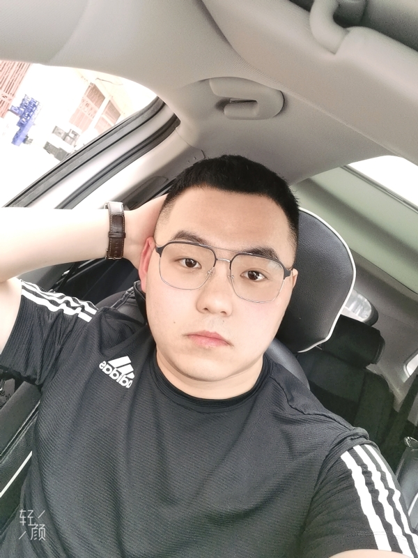 海阔天空的第一张照片--呼和浩特相亲服务中心