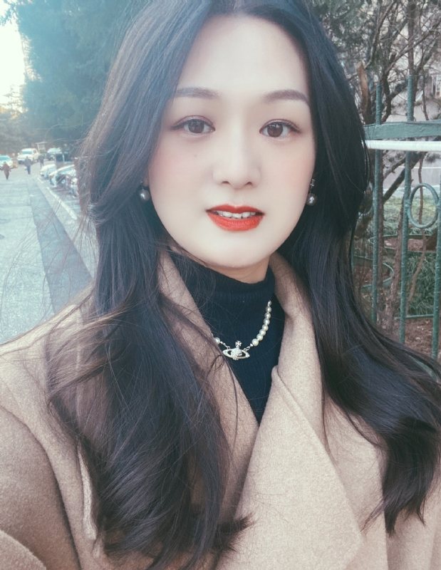 盧盈穎的第一张照片--呼和浩特相亲服务中心