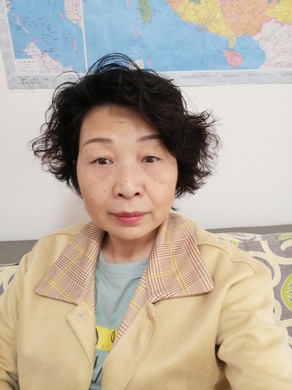 香水百合的第一张照片--呼和浩特相亲服务中心