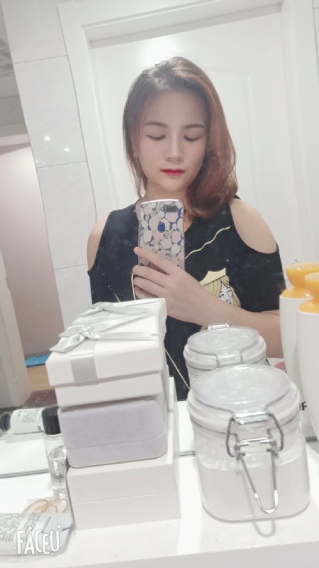 刘莲酥的第四张照片--呼和浩特相亲服务中心