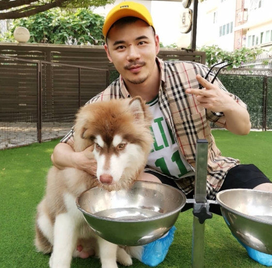 坚持的第一张照片--呼和浩特相亲服务中心