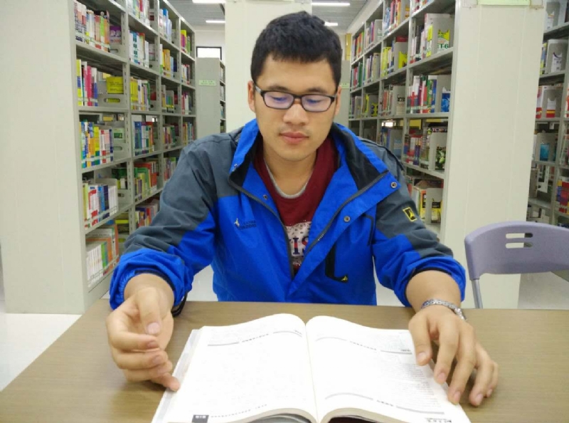 鲮的第四张照片--呼和浩特相亲服务中心