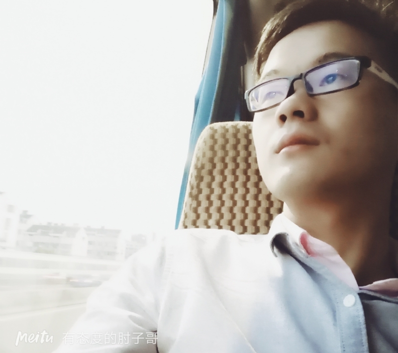 尹骏的第三张照片--呼和浩特相亲服务中心