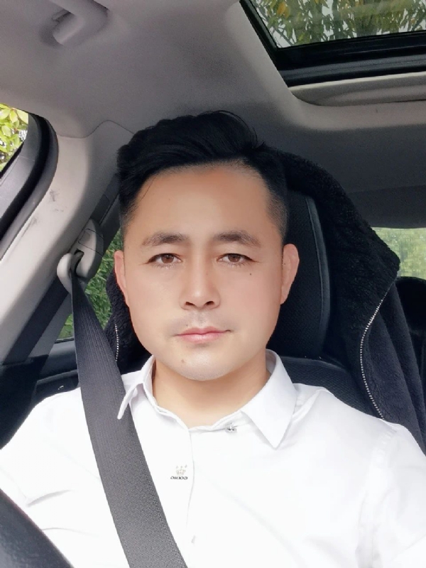 阿华大人的第二张照片--呼和浩特相亲服务中心