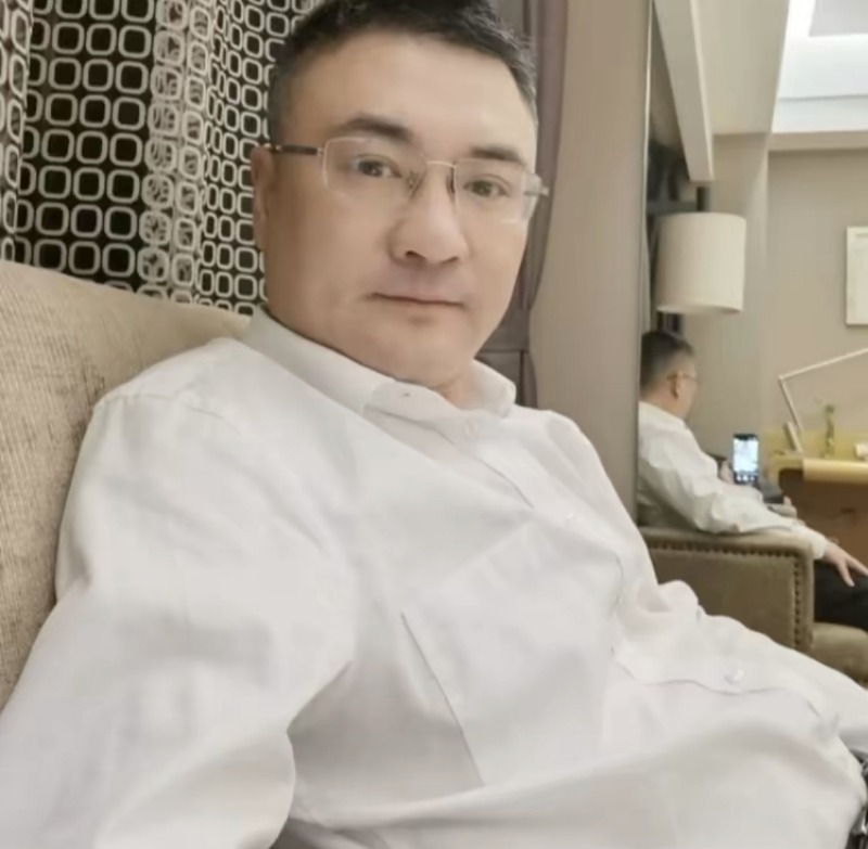 追逐的第二张照片--呼和浩特相亲服务中心