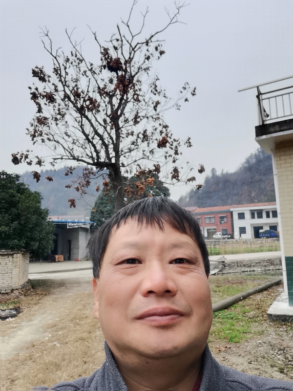 苏众青春冲浪的第二张照片--呼和浩特相亲服务中心