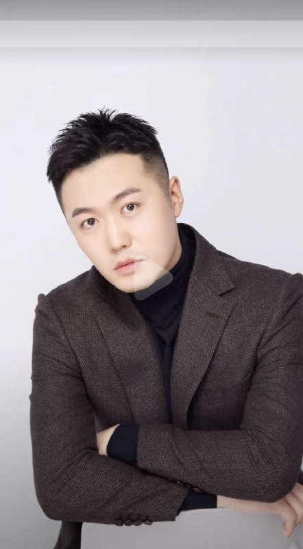 杨天枭的第二张照片--呼和浩特相亲服务中心