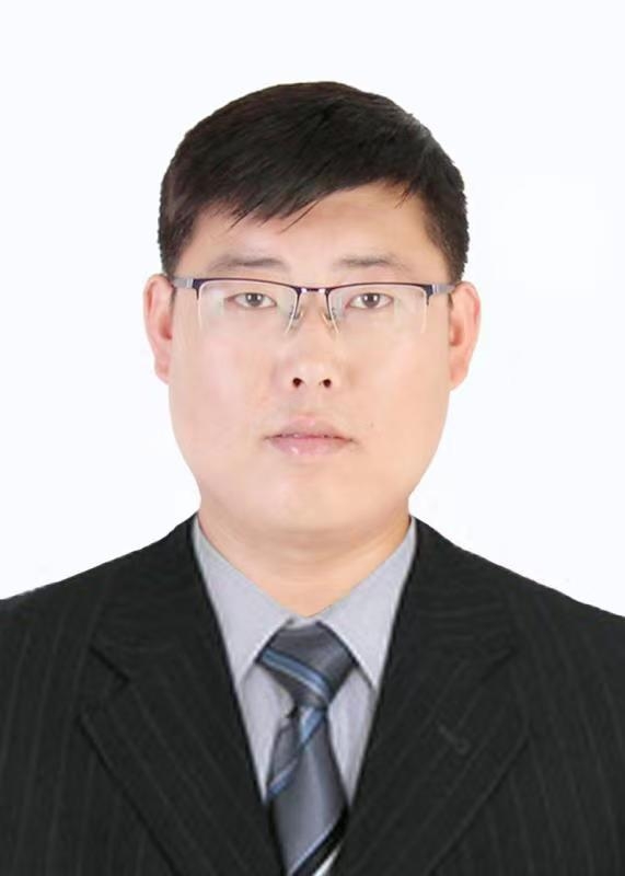 我轻轻地来了的第二张照片--呼和浩特相亲服务中心