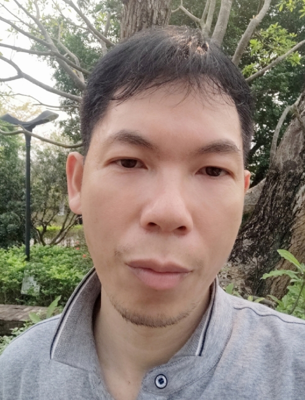 漂浮的云的第一张照片--呼和浩特相亲服务中心