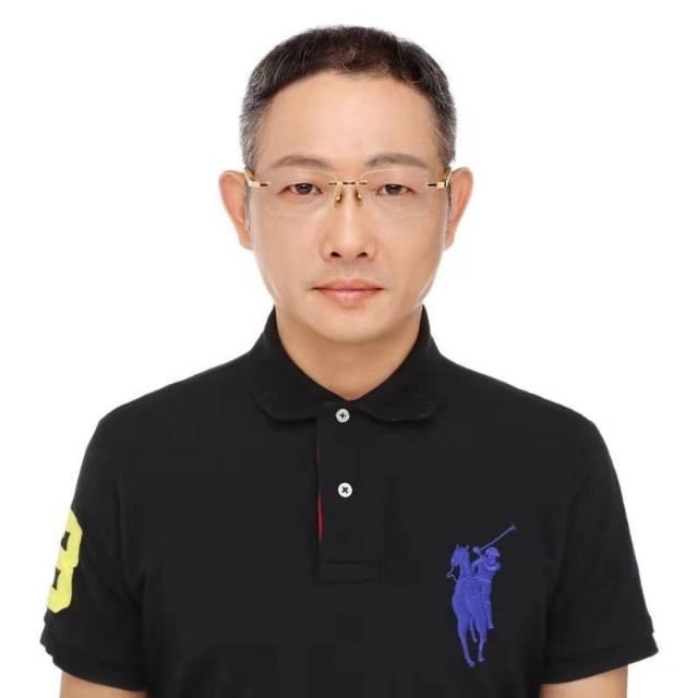 邱先森的第一张照片--呼和浩特相亲服务中心