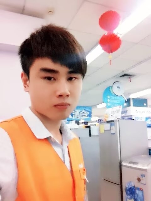 罗自强的第一张照片--呼和浩特相亲服务中心