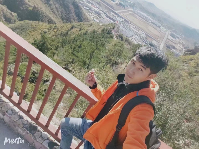 小啊鹏的第一张照片--呼和浩特相亲服务中心