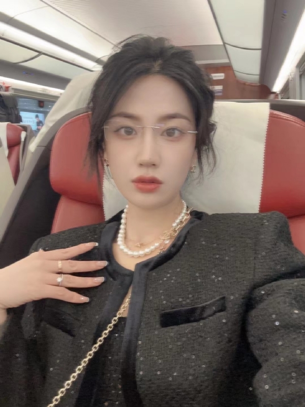 Alma的第三张照片--呼和浩特相亲服务中心