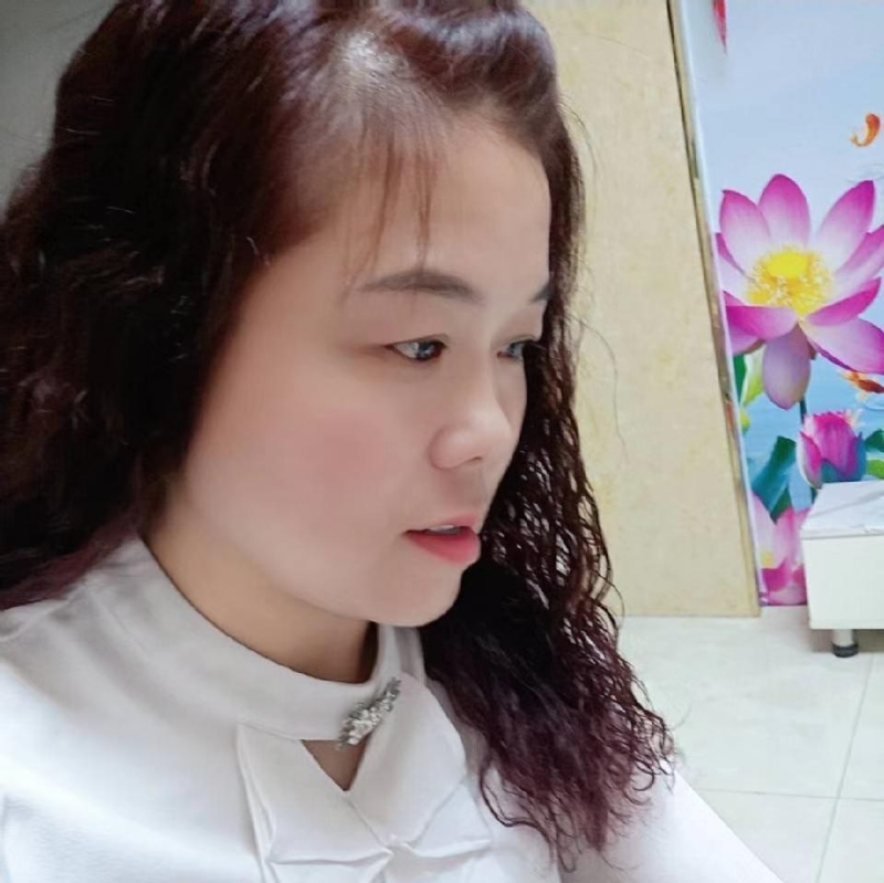 顾枸丽的第二张照片--呼和浩特相亲服务中心