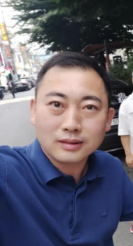 李龙的第二张照片--呼和浩特相亲服务中心