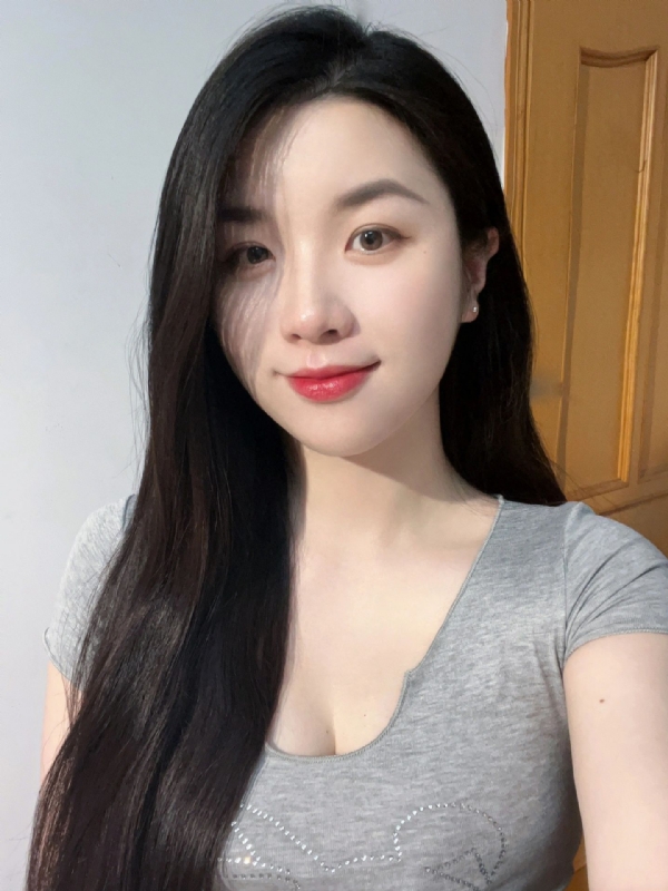 乔乔在寻爱的第一张照片--呼和浩特相亲服务中心