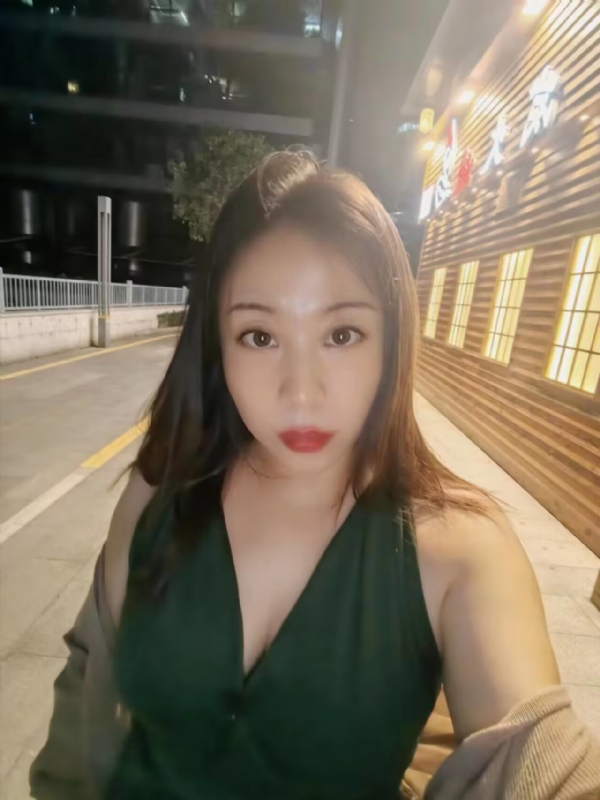 叶子青青的第三张照片--呼和浩特相亲服务中心