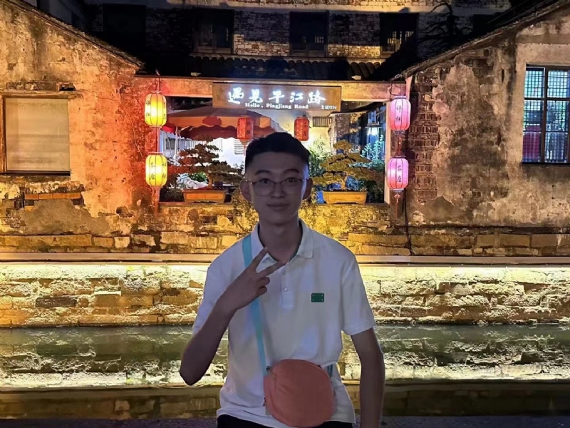 李四的第一张照片--呼和浩特相亲服务中心