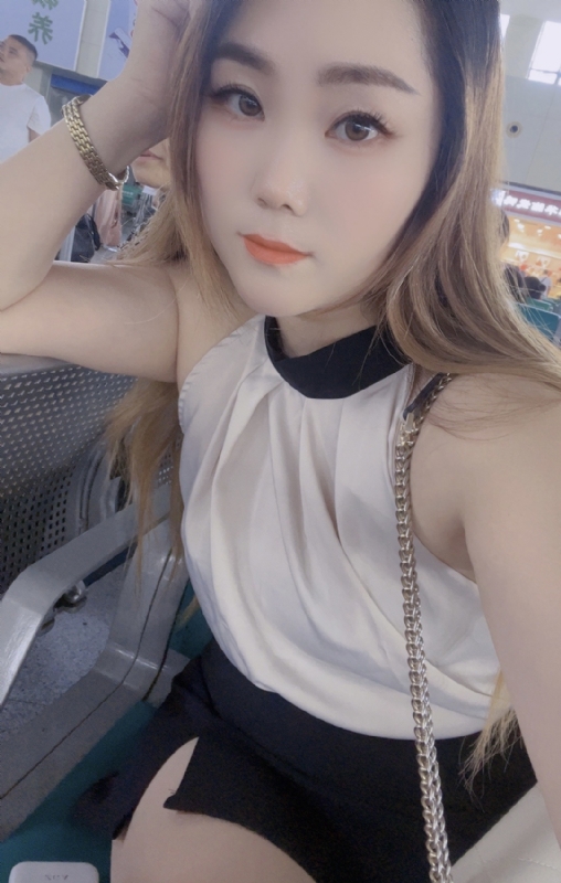 媛媛的第三张照片--呼和浩特相亲服务中心