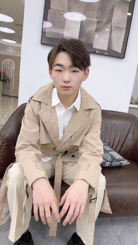 啊哲的第一张照片--呼和浩特相亲服务中心