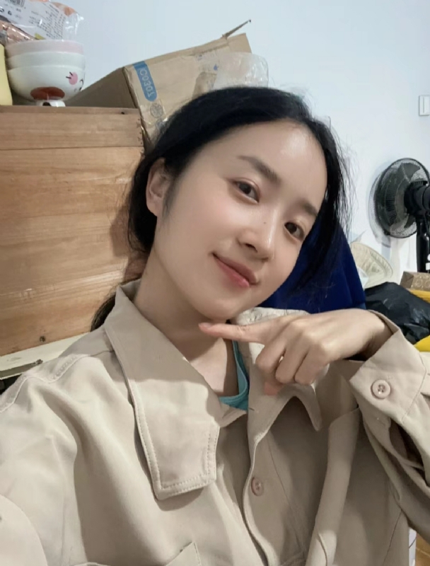 多喝热水的第二张照片--呼和浩特相亲服务中心