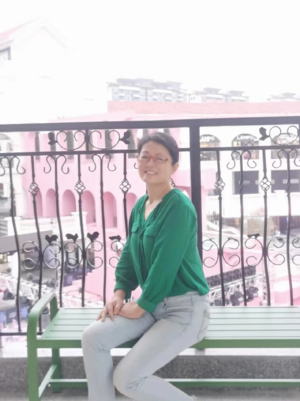 丽华的第六张照片--呼和浩特相亲服务中心