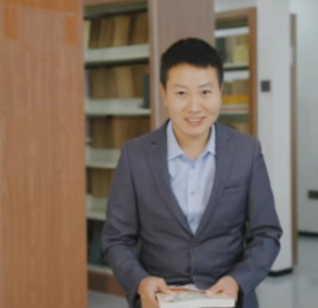 罗梓焜的第二张照片--呼和浩特相亲服务中心