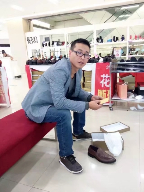 借我你的手的第一张照片--呼和浩特相亲服务中心