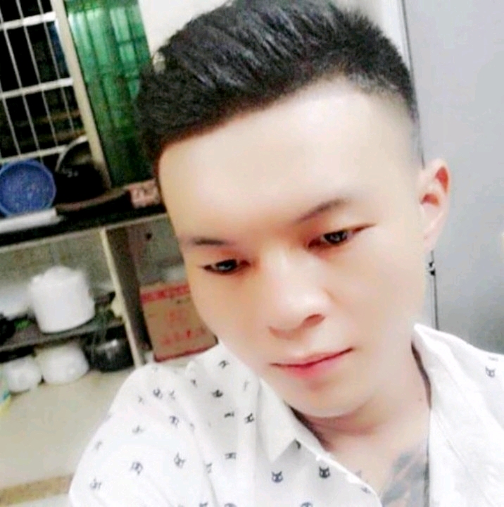 子龙的第一张照片--呼和浩特相亲服务中心