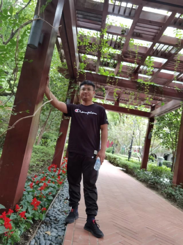 会飞的鱼的第二张照片--呼和浩特相亲服务中心