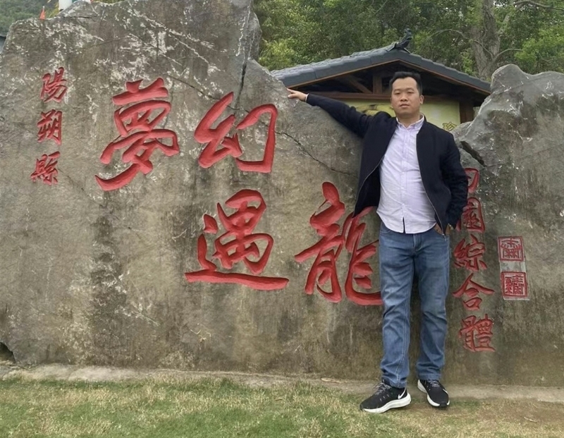 快乐每一天的第一张照片--呼和浩特相亲服务中心