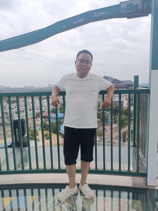 飞哥的第一张照片--呼和浩特相亲服务中心