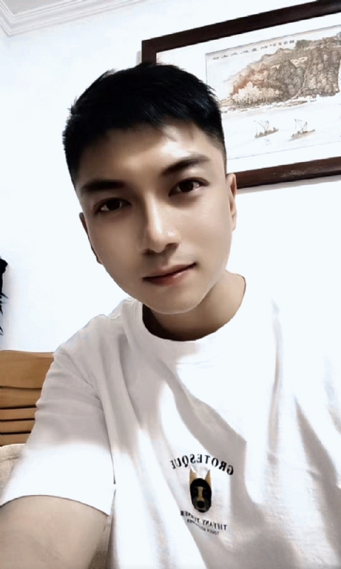 正直的火焰的第一张照片--呼和浩特相亲服务中心