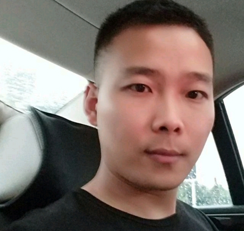 李先生的第二张照片--呼和浩特相亲服务中心