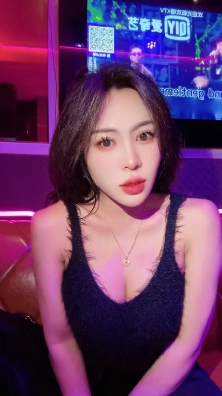 素素可月的第一张照片--呼和浩特相亲服务中心