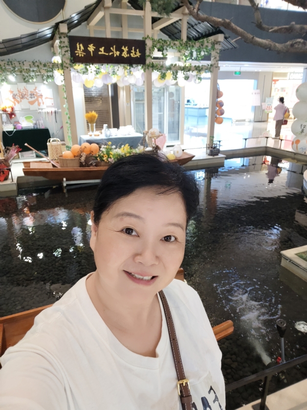 丁姐爱生活的第三张照片--呼和浩特相亲服务中心