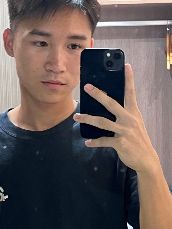 画家的第二张照片--呼和浩特相亲服务中心