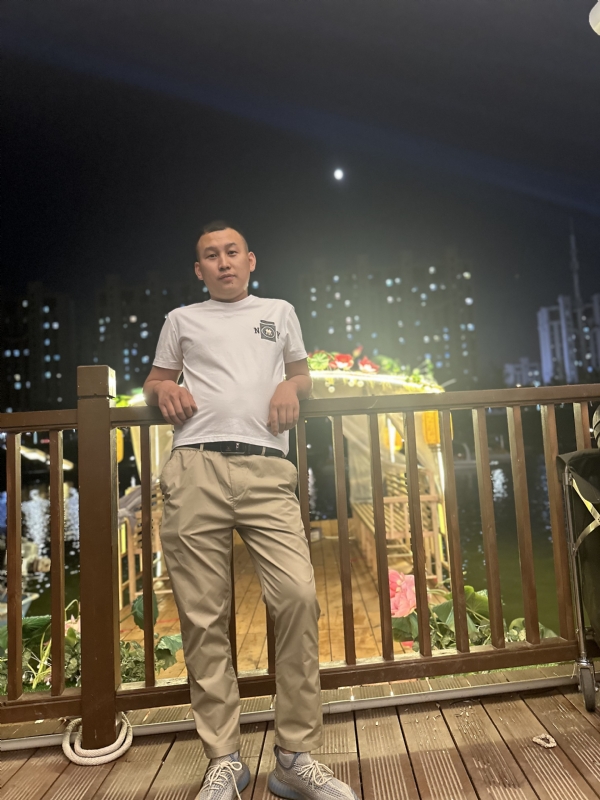 大超的第一张照片--呼和浩特相亲服务中心