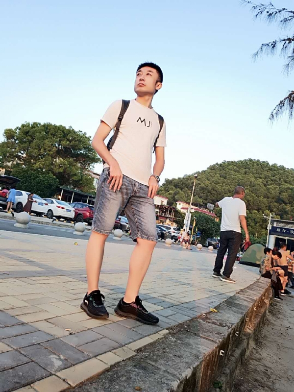 俊皓的第二张照片--呼和浩特相亲服务中心