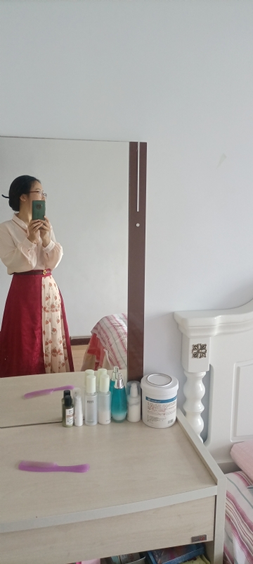 伊落梅雪笺的第一张照片--呼和浩特相亲服务中心