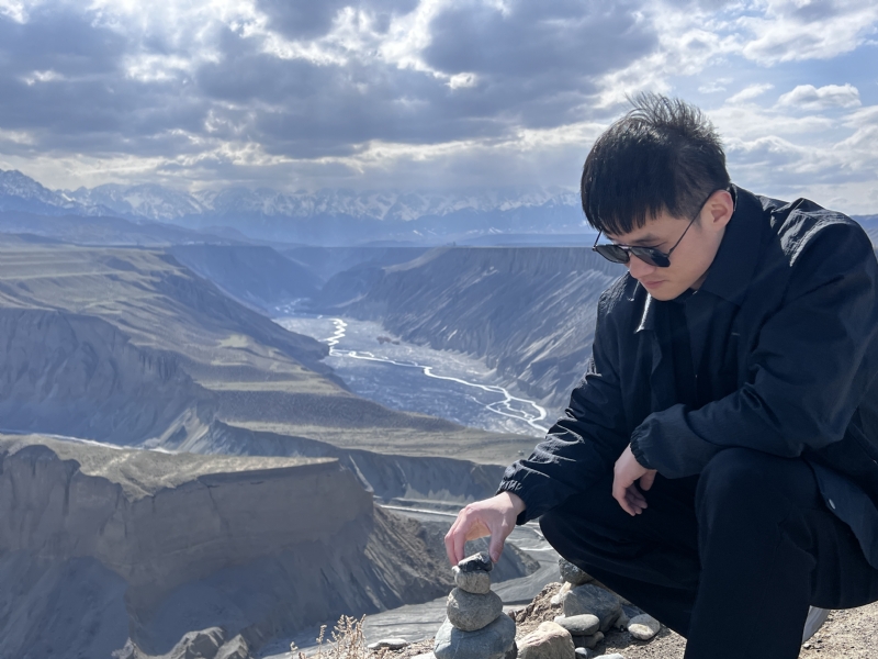 蓦然回首的第一张照片--呼和浩特相亲服务中心