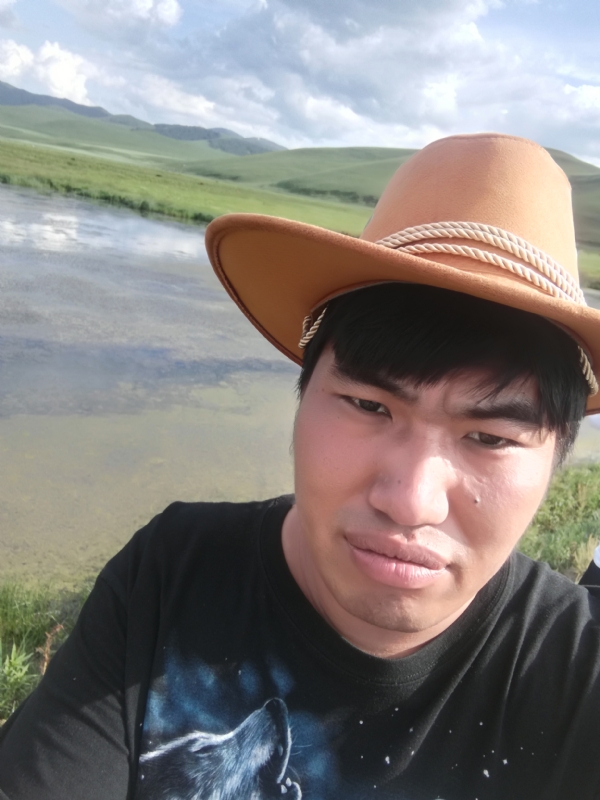 LOVE的誓言的第一张照片--呼和浩特相亲服务中心