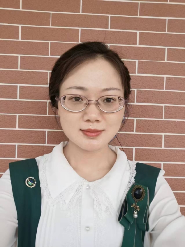 Lily的第二张照片--呼和浩特相亲服务中心