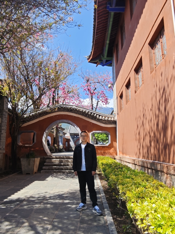 简单的第一张照片--呼和浩特相亲服务中心