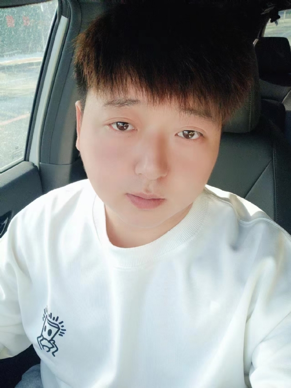 可乐加冰的第一张照片--呼和浩特相亲服务中心