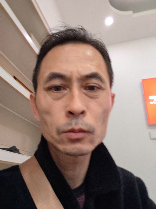 清晨阳光的第一张照片--呼和浩特相亲服务中心