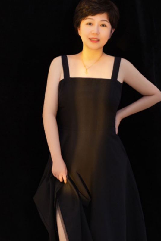 阿娜的第一张照片--呼和浩特相亲服务中心