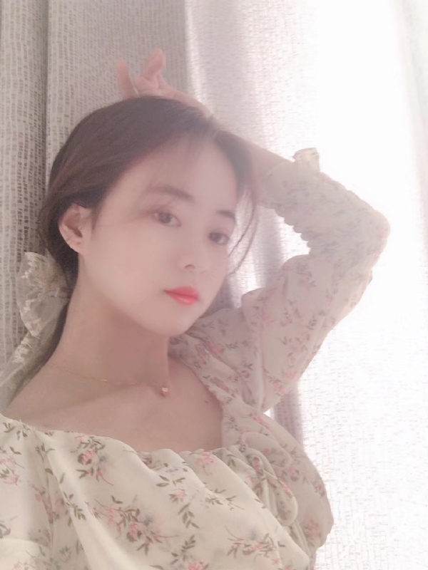 泡芙的第五张照片--呼和浩特相亲服务中心