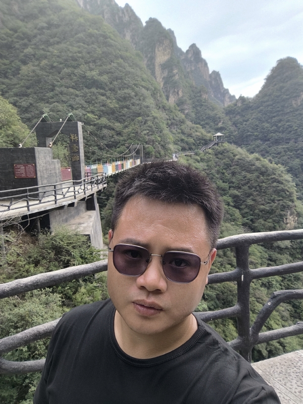 大海的第一张照片--呼和浩特相亲服务中心