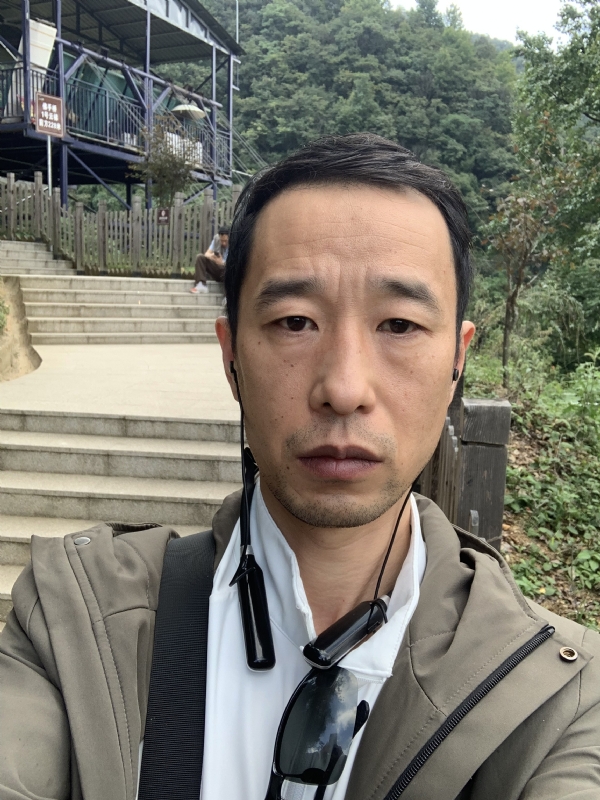 小林的第二张照片--呼和浩特相亲服务中心